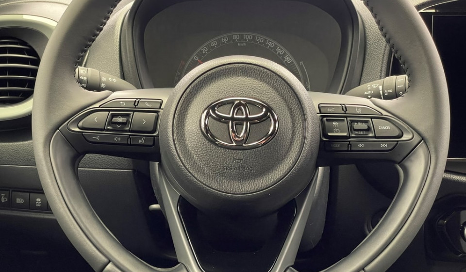 TOYOTA Aygo X 1.0 Trend