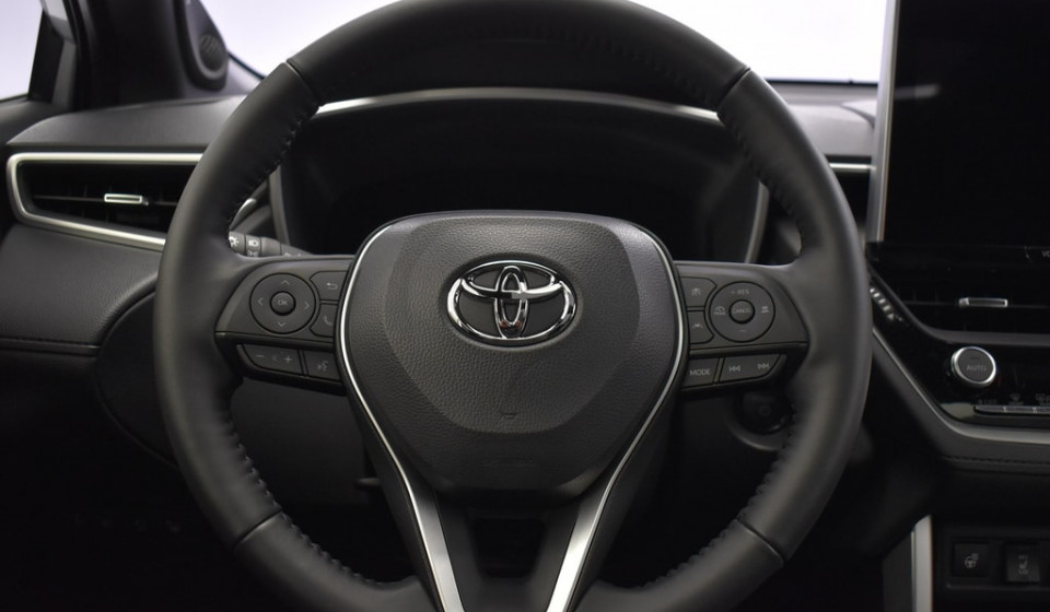 TOYOTA Corolla Cross Hybrid 2.0 Premium AWD-i
