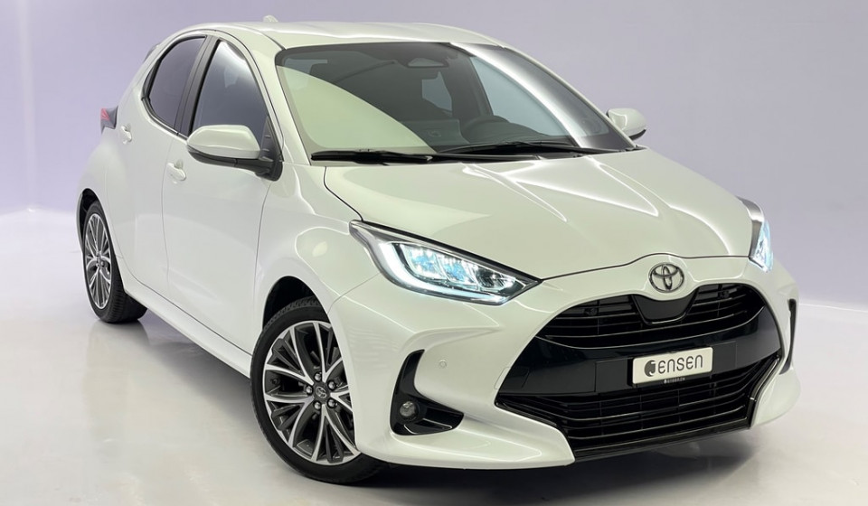 TOYOTA Yaris Hybrid 1.5 Premium