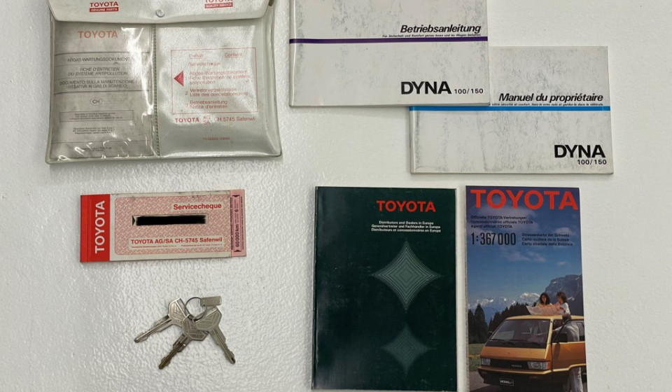 TOYOTA Dyna 100 1.8