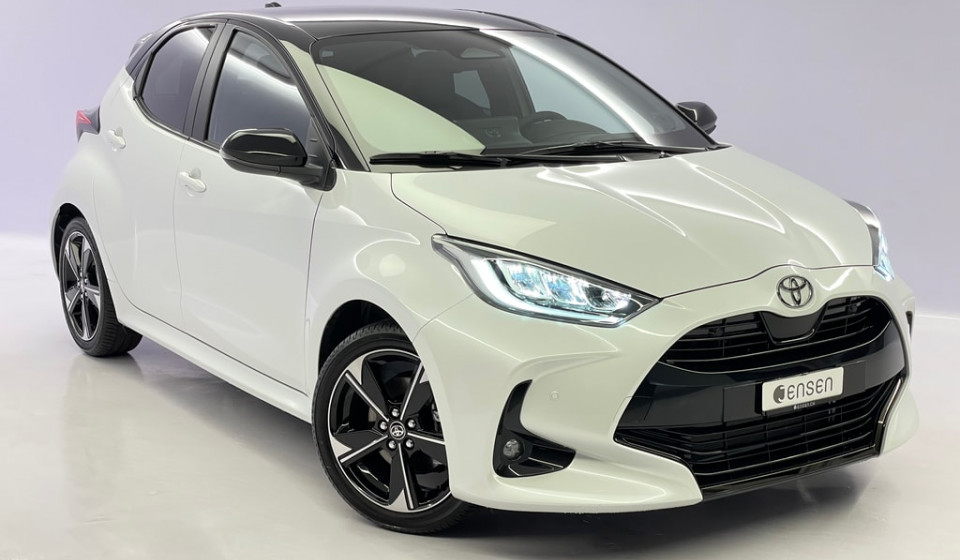 TOYOTA Yaris Hybrid 1.5 Premium