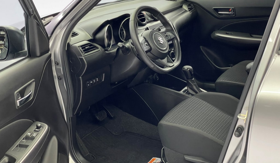 SUZUKI Swift 1.2 Compact Top Hybrid