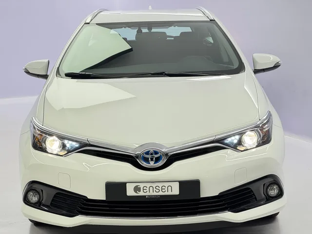 TOYOTA Auris Touring Sports 1.8 HSD Trend
