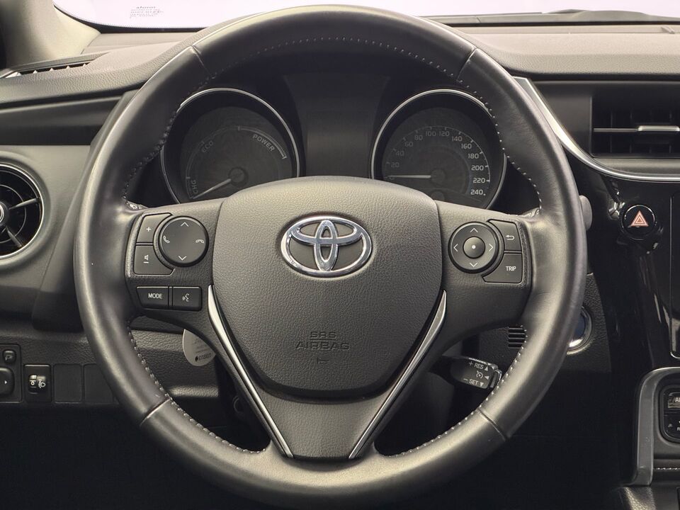 Auris Touring Sports 1.8 HSD Trend
