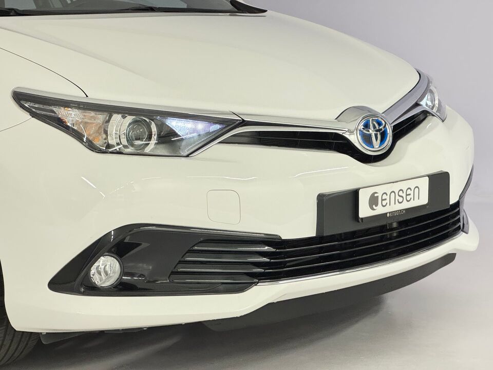 Auris Touring Sports 1.8 HSD Trend