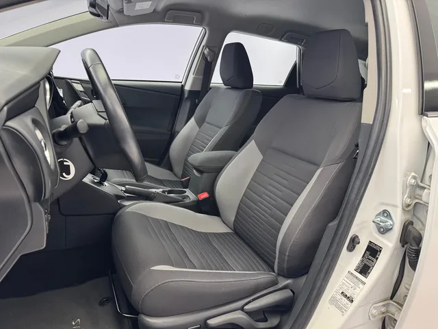 TOYOTA Auris Touring Sports 1.8 HSD Trend
