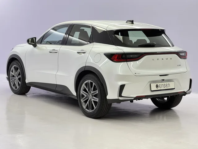 LEXUS LBX 1.5 Hybrid Relax AWD