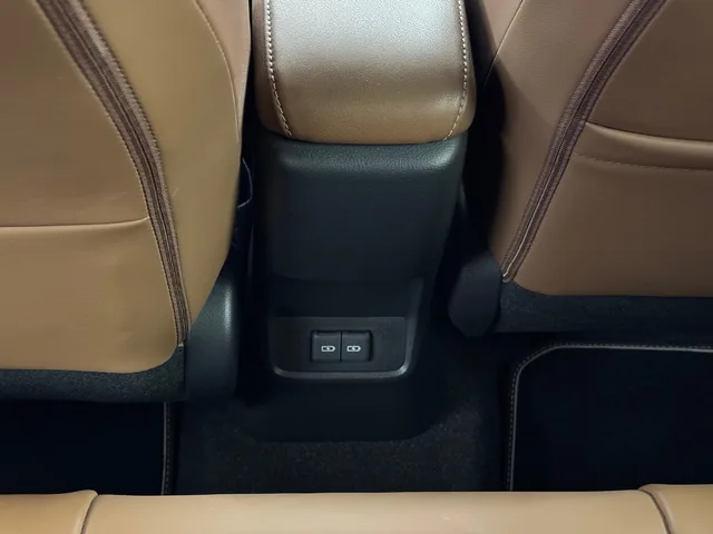 LEXUS LBX 1.5 Hybrid Relax AWD
