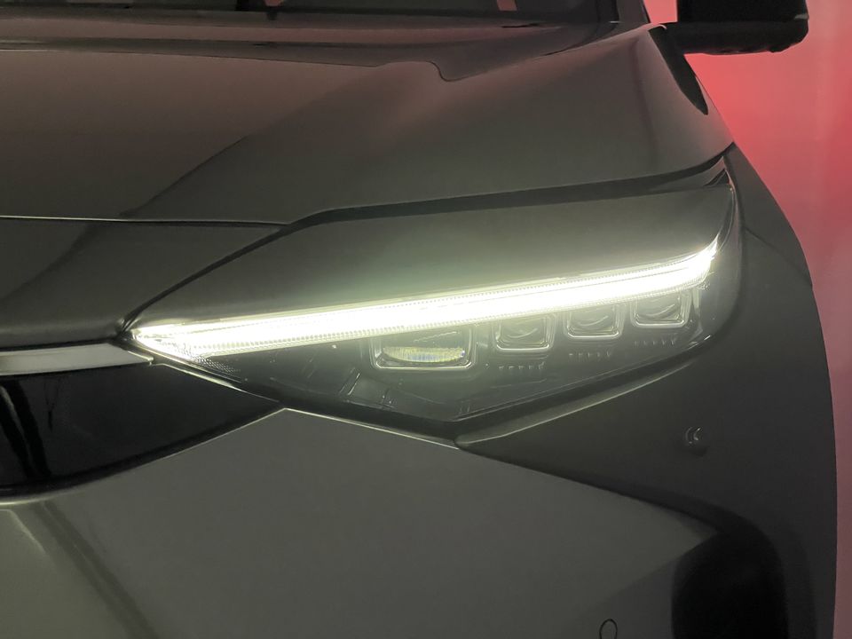bZ4X Premium AWD