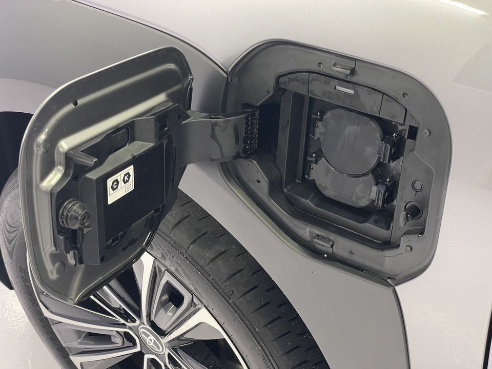 bZ4X Premium AWD