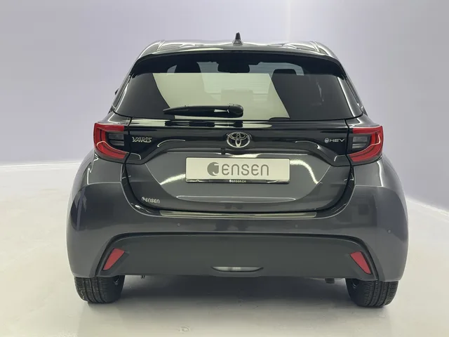 TOYOTA Yaris 1.5 VVT-i HSD Trend