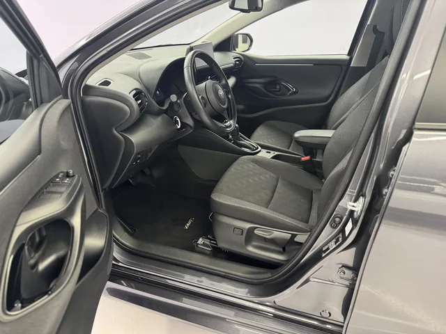 TOYOTA Yaris 1.5 VVT-i HSD Trend