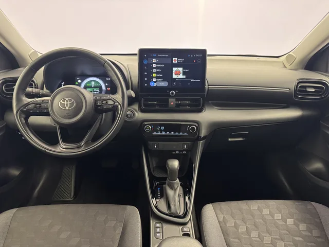 TOYOTA Yaris 1.5 VVT-i HSD Trend