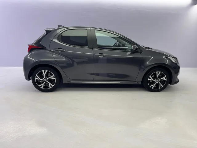 TOYOTA Yaris 1.5 VVT-i HSD Trend