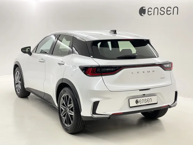 LEXUS LBX 1.5 Hybrid Relax AWD