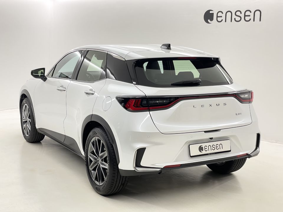 LBX 1.5 Hybrid Relax AWD