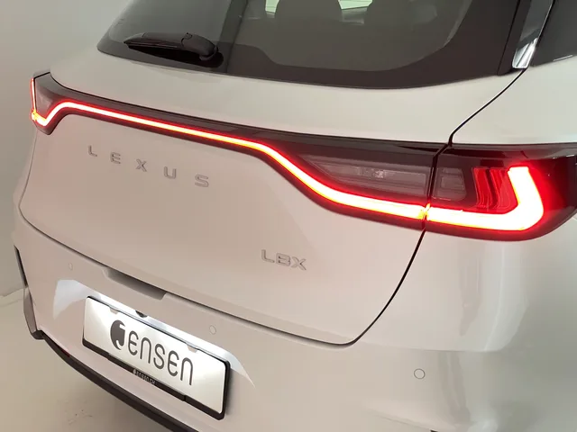 LEXUS LBX 1.5 Hybrid Relax AWD