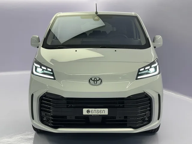 TOYOTA PROACE Verso L1 2.0 D Trend
