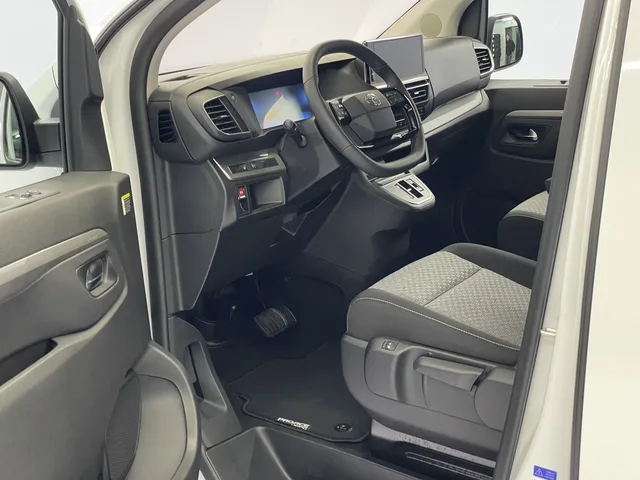 TOYOTA PROACE Verso L1 2.0 D Trend