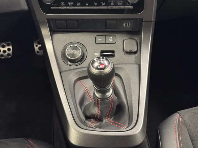 TOYOTA GR Yaris 1.6 Turbo Sport 4x4