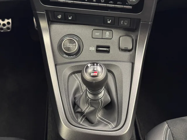 TOYOTA GR Yaris 1.6 Turbo Sport 4x4