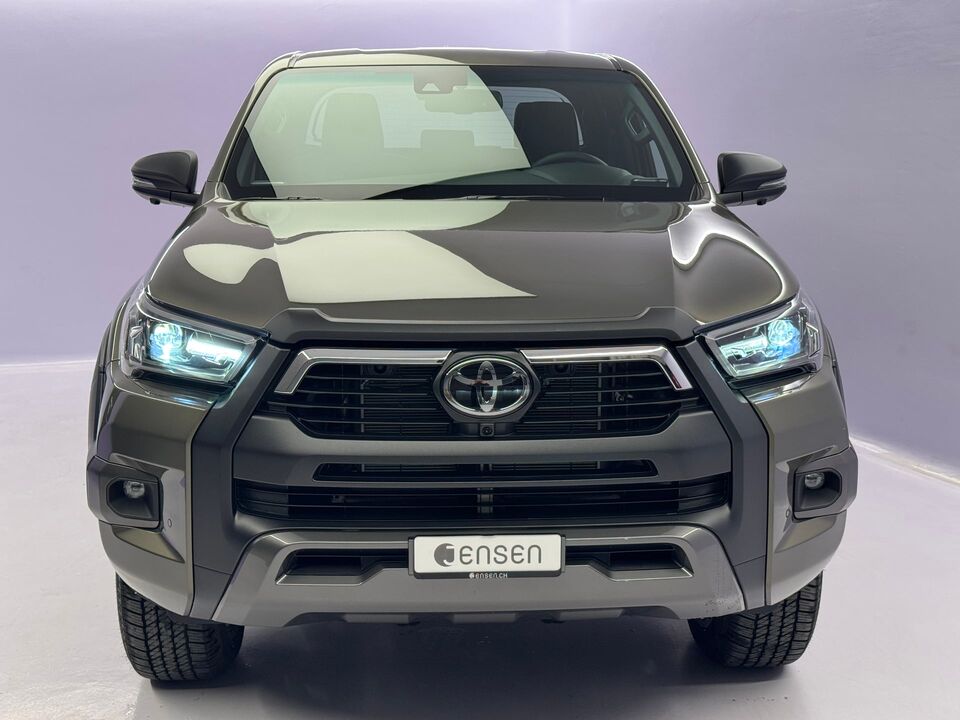 Hilux Double Cab.-Pick-up 2.8 D-4D MHEV 204 Invincible 4x4