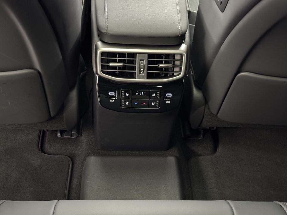 RX 450h+ Excellence AWD