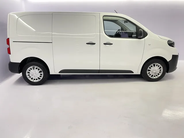 TOYOTA PROACE Van L1 2.0 D Advanced