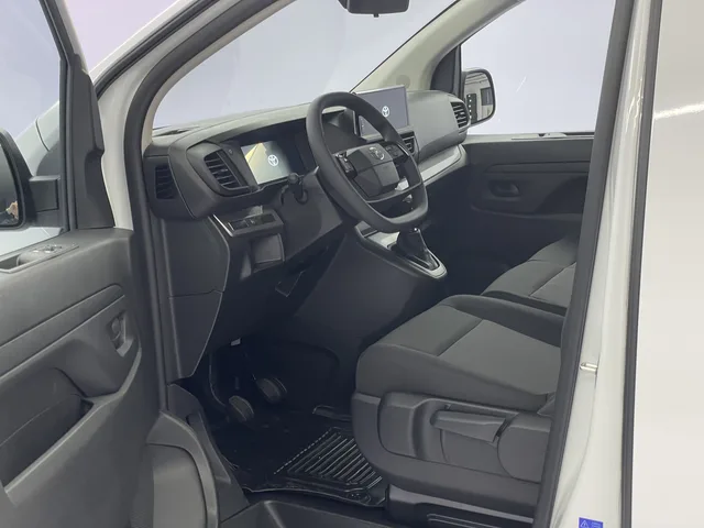 TOYOTA PROACE Van L1 2.0 D Advanced
