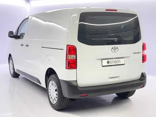 TOYOTA PROACE Van L1 2.0 D Advanced