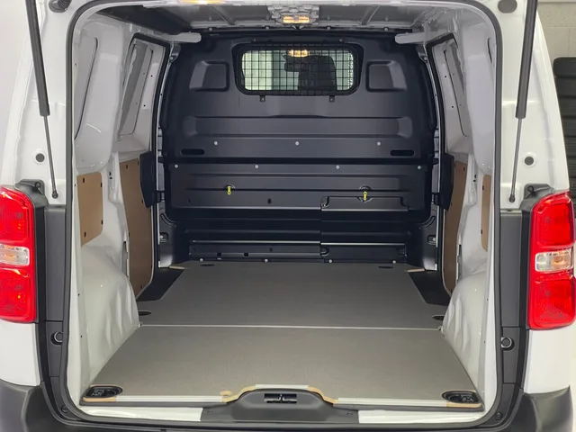 TOYOTA PROACE Van L1 2.0 D Advanced
