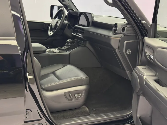 TOYOTA Land Cruiser 2.8 D 230 Invincible AWD