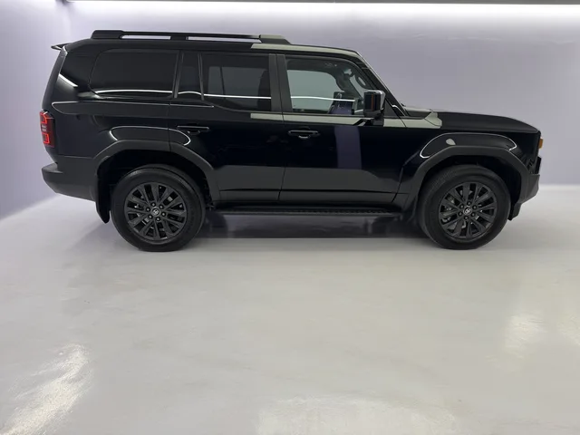 TOYOTA Land Cruiser 2.8 D 230 Invincible AWD