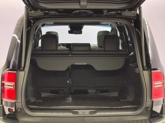 TOYOTA Land Cruiser 2.8 D 230 Invincible AWD