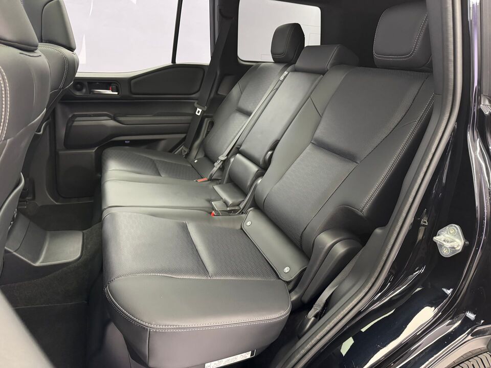 Land Cruiser 2.8 D 230 Invincible AWD