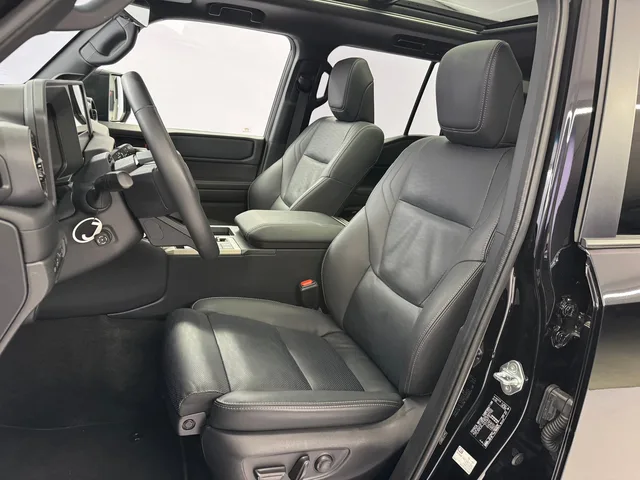 TOYOTA Land Cruiser 2.8 D 230 Invincible AWD