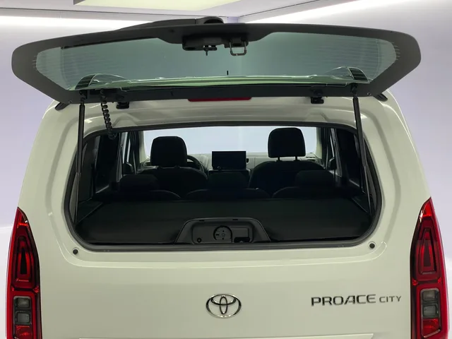TOYOTA Proace City Verso L1 1.5 HDi 130 Style
