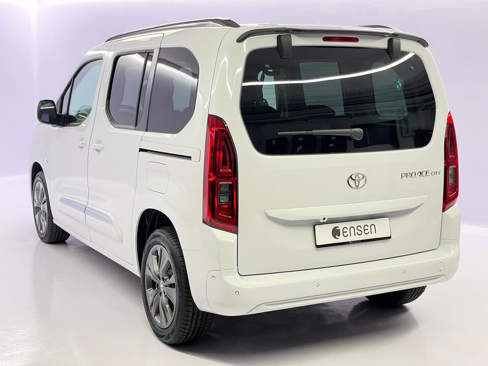 Proace City Verso L1 1.5 HDi 130 Style