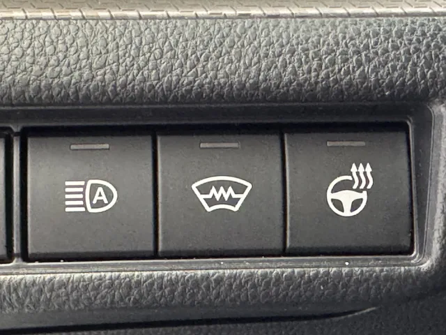 TOYOTA Prius 2.0 Plug-in-Hybrid Premium
