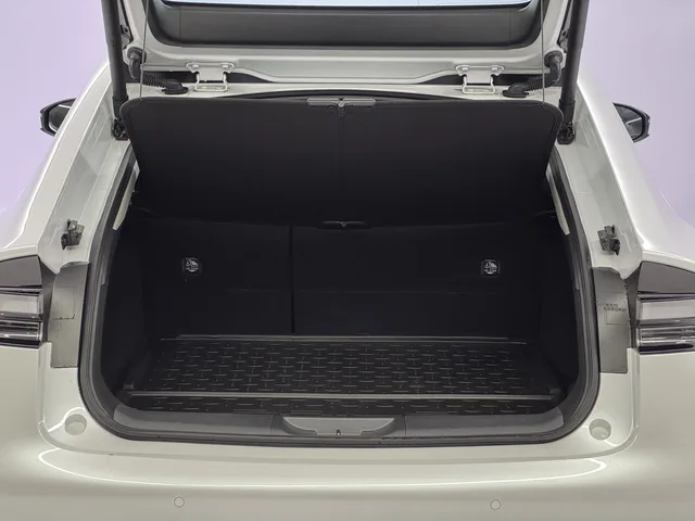 TOYOTA Prius 2.0 Plug-in-Hybrid Premium