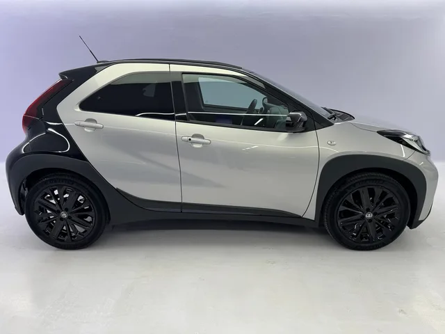 TOYOTA Aygo X 1.0 VVT-i JBL Edition