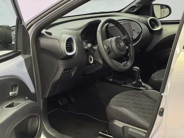 TOYOTA Aygo X 1.0 VVT-i JBL Edition