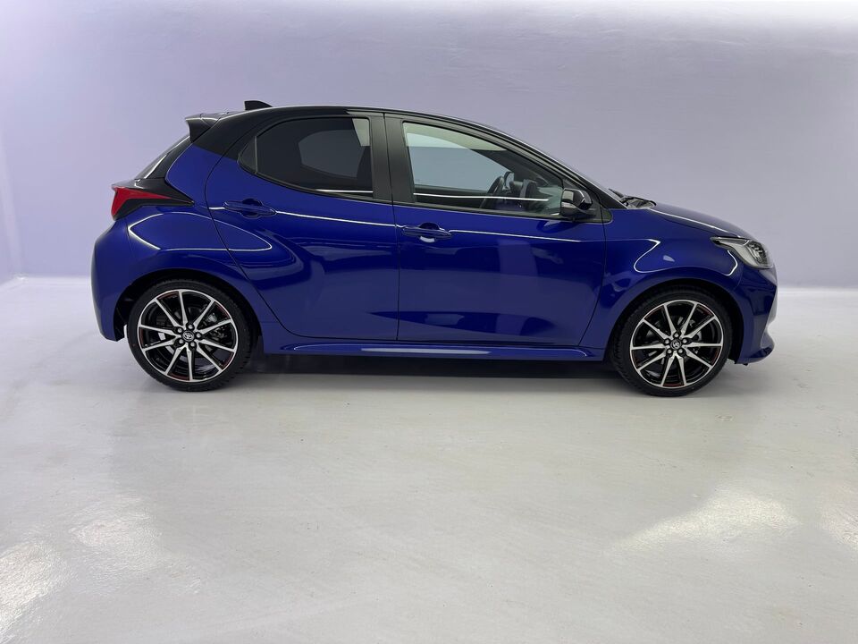 Yaris 1.5 VVT-i HSD GR Sport