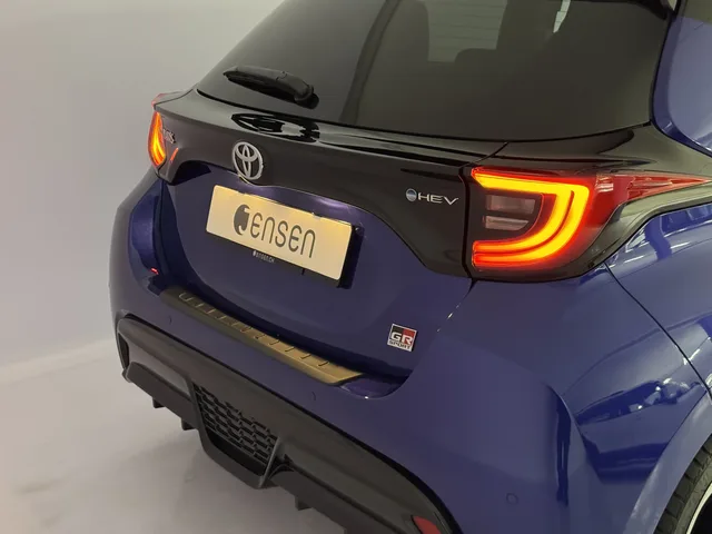 TOYOTA Yaris 1.5 VVT-i HSD GR Sport