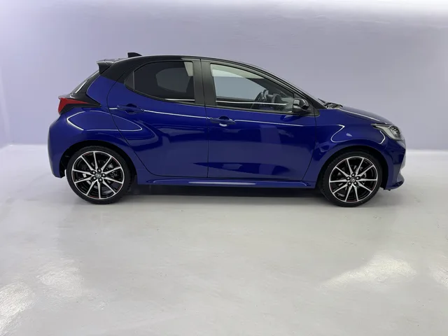 TOYOTA Yaris 1.5 VVT-i HSD GR Sport