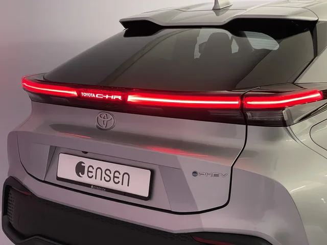 TOYOTA C-HR 2.0 PHEV Swiss Edition