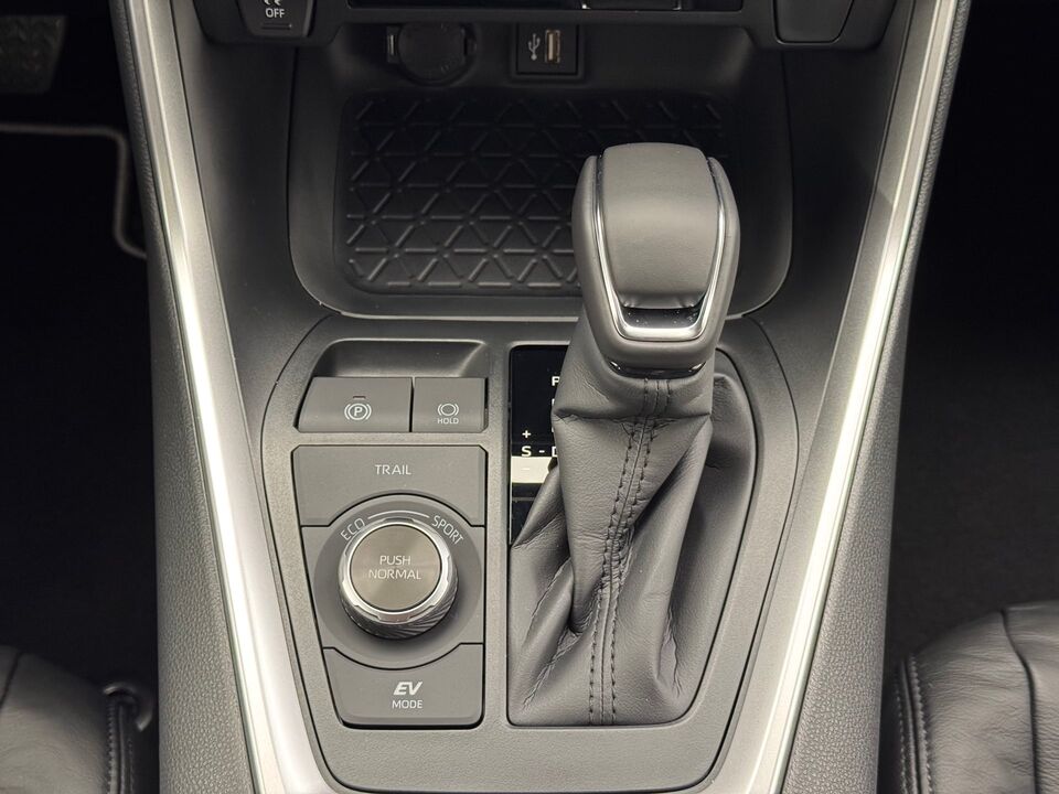 RAV4 2.5 HEV Comfort AWD-i