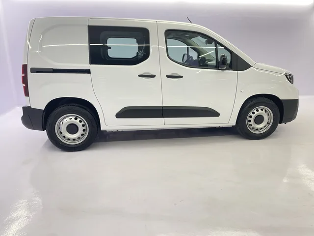 TOYOTA PROACE CITY Van L1 52KWh Active