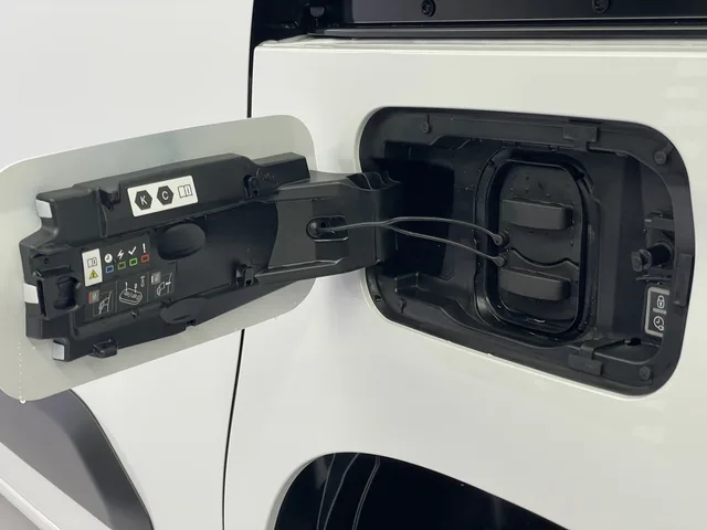 TOYOTA PROACE CITY Van L1 52KWh Active