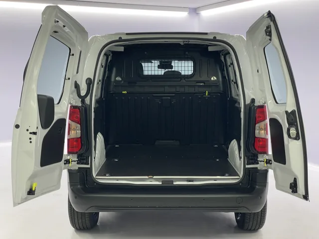 TOYOTA PROACE CITY Van L1 52KWh Active